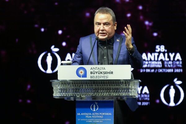Antalya Büyükşehir Belediye Başkanı Muhittin Böcek, törende konuşma yaptı. - Sputnik Türkiye