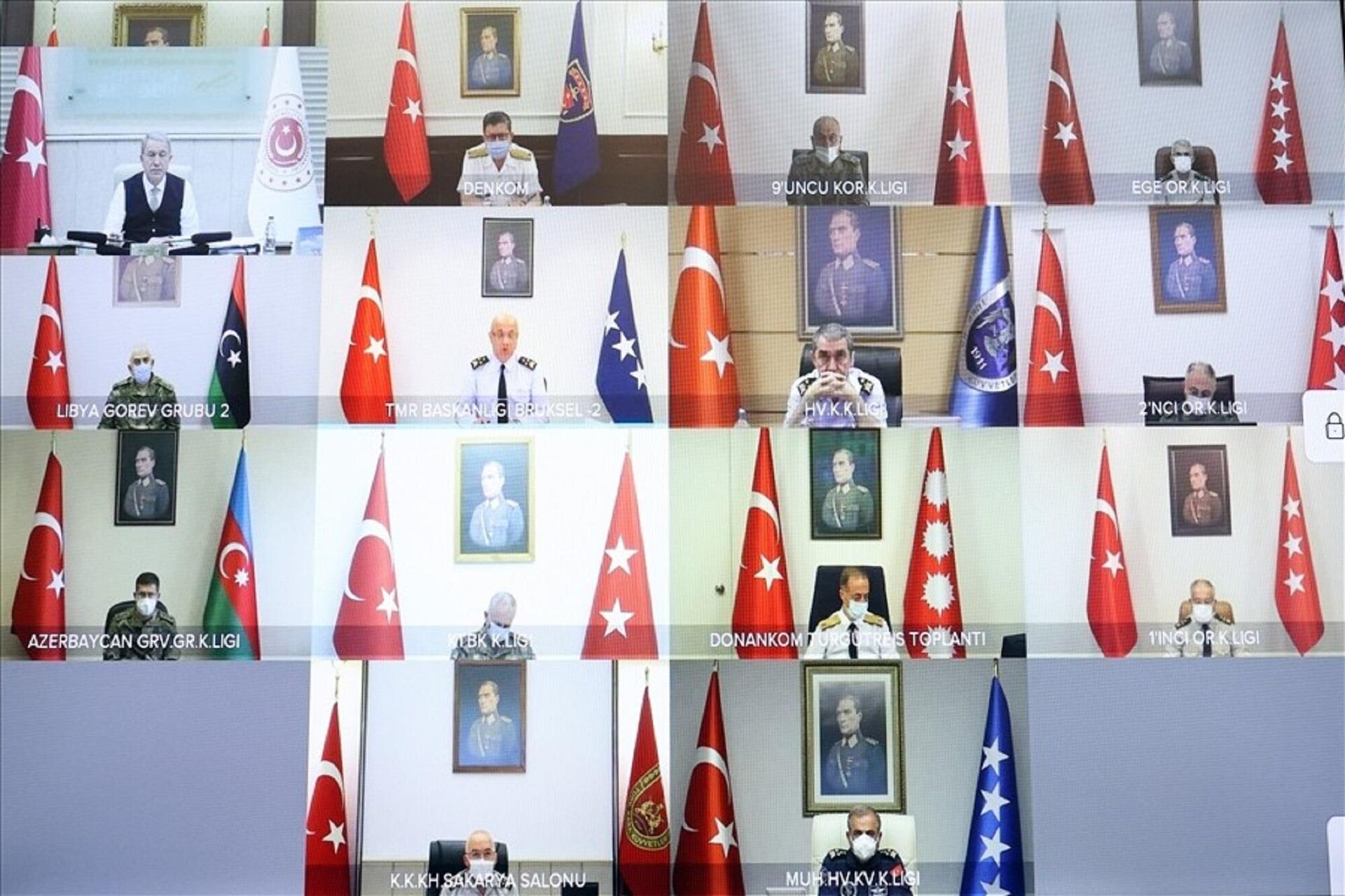 - Bakan Akar birlik komutanlarıyla online toplantı yaptı
 - Sputnik Türkiye, 1920, 11.10.2021
