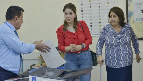 Irak’ta erken genel seçimler için oy verme işlemi devam ediyor - Sputnik Türkiye