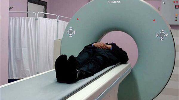 60 yaşındaki hasta, MRI makinesinin oksijen tüpünü yutması nedeniyle hayatını kaybetti - Sputnik Türkiye