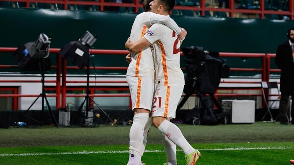 Galatasaray, Lokomotiv Moskova'yı 1-0 yendi - Sputnik Türkiye