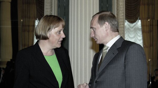 Almanya Başbakanı Angela Merkel ile Rusya Devlet Başkanı Vladimir Putin - Sputnik Türkiye
