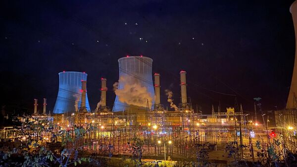 Sakarya'da doğal gaz kombine çevrim santrali trafosunda patlama - Sputnik Türkiye