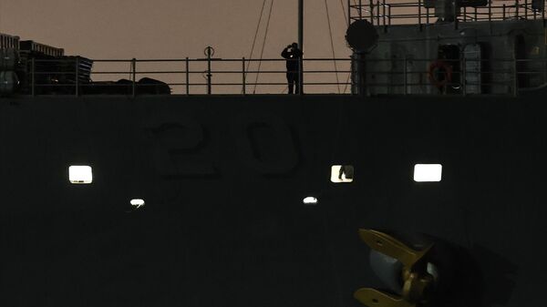 ABD donanmasına ait LCC-20 borda numaralı USS Mount Whitney adlı amfibi komuta kontrol gemisi, Ege Denizi yönünden gelip Çanakkale Boğazı'nı geçerek İstanbul'a ulaştı.
 - Sputnik Türkiye