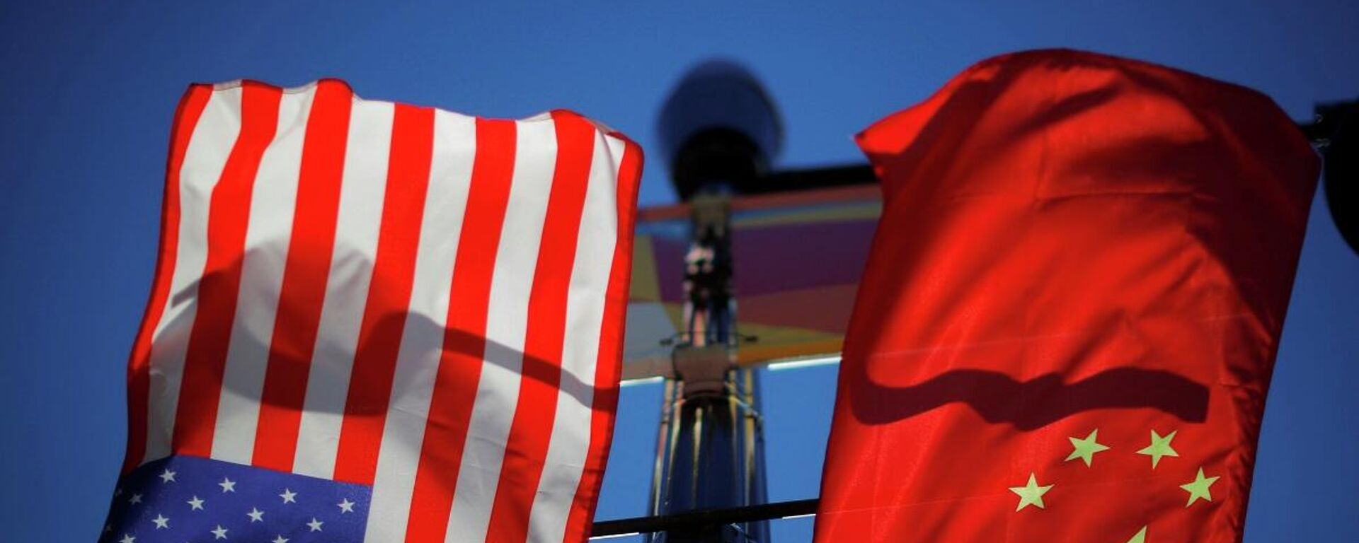 ABD - Çin bayrağı - Sputnik Türkiye, 1920, 20.04.2022