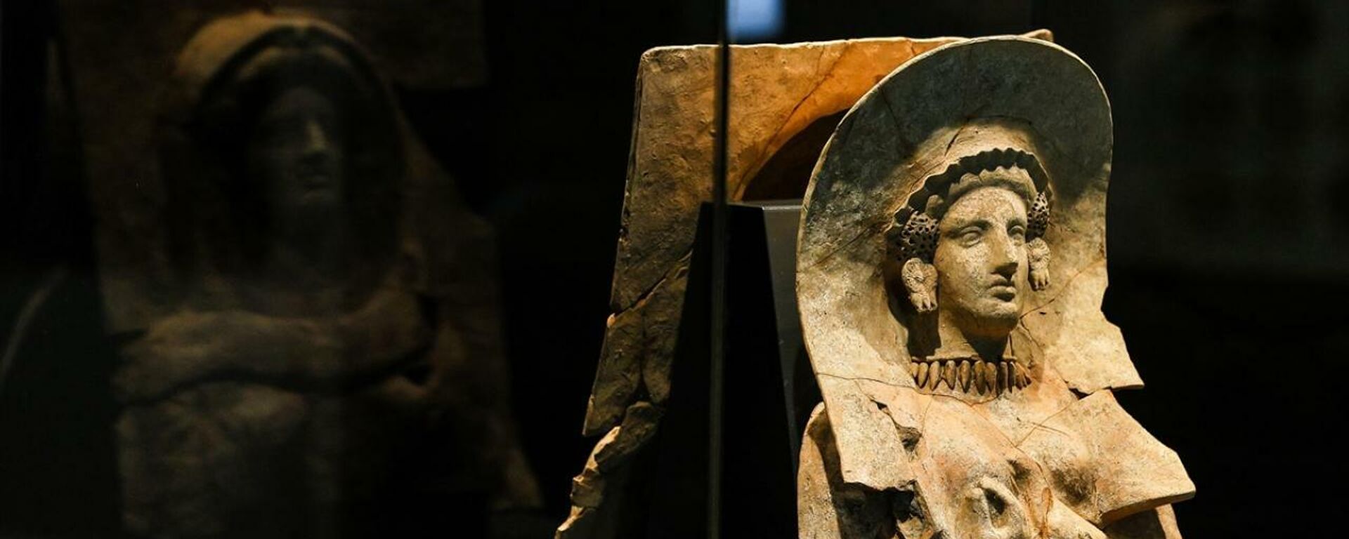 İyon savaşçıların mezarında 2500 yıllık masklar  - Sputnik Türkiye, 1920, 05.11.2021