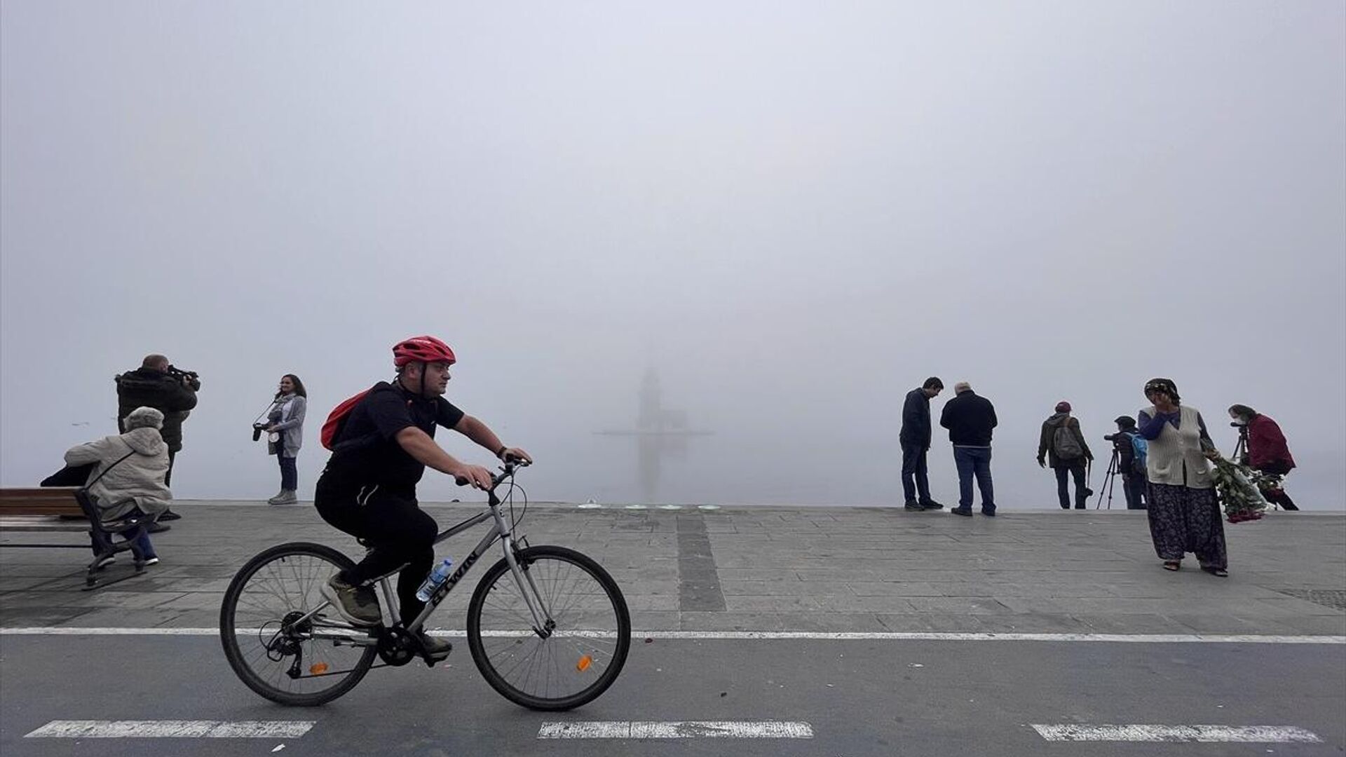 Meteoroloji'den İstanbul dahil 28 il için 'sis ve pus' uyarısı -  04.11.2022, Sputnik Türkiye