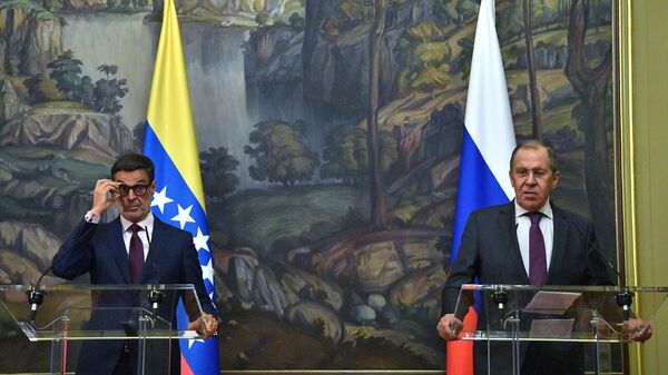 Rusya Dışişleri Bakanı Sergey Lavrov, Venezüella Dışişleri Bakanı Felix Plasencia'yla Moskova'da bir araya geldi. - Sputnik Türkiye