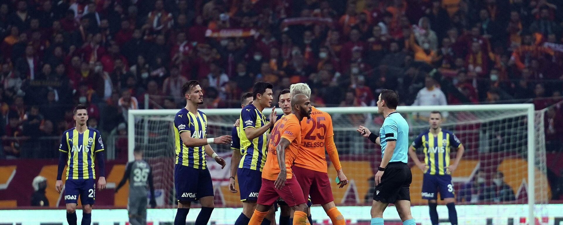 Galatasaray-Fenerbahçe derbisi - Sputnik Türkiye, 1920, 17.05.2024