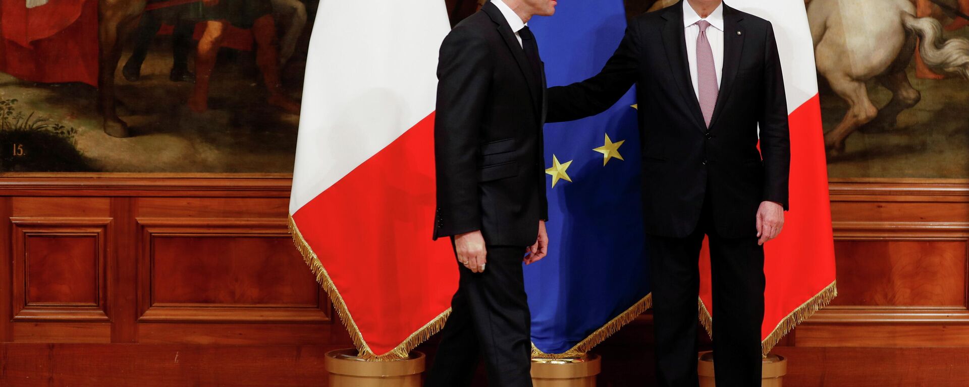 Fransa Cumhurbaşkanı Emmanuel Macron, İtalya Başbakanı Mario Draghi - Sputnik Türkiye, 1920, 25.11.2021