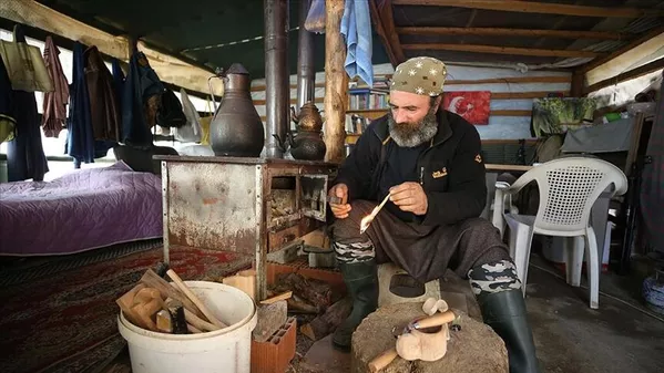 İstanbul'un stresinden bunalan mühendis işi bıraktı, 'tam bağımsız dağ adamı' oldu İstanbul'un stresinden bunalan mühendis işi bıraktı, 'tam bağımsız dağ adamı' oldu - Sputnik Türkiye