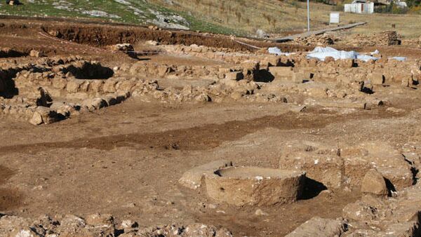 Perre Antik Kenti'nde Roma dönemine ait dokuma atölyesi bulundu - Sputnik Türkiye