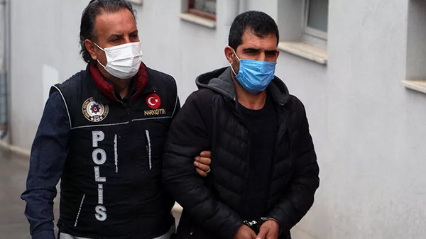 Kamyon şoförü 53 kilo esrarla yakalandı - Sputnik Türkiye