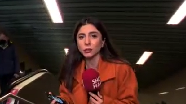 Show TV muhabiri metroda tacize maruz kaldı: 'Hiç utanmadınız mı o teşhirciliği yaparken?' - Sputnik Türkiye