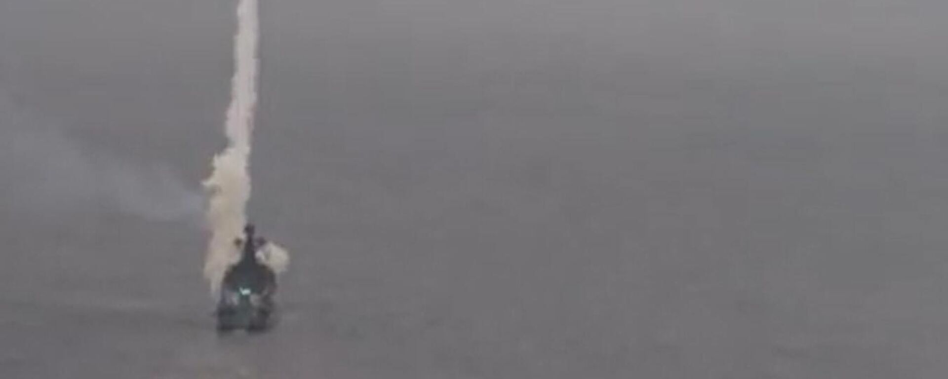 Rus fırkateyni 'Mareşal Şapoşnikov', Japon Denizi'ndeki su altı hedeflerini 'Otvet' füzeleriyle vurdu. - Sputnik Türkiye, 1920, 16.12.2021