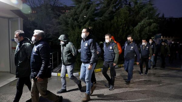 Ankara Cumhuriyet Başsavcılığınca yürütülen Fetullahçı Terör Örgütü'nün (FETÖ) Adalet Bakanlığındaki mahrem yapılanmasına yönelik soruşturma kapsamında 21'i görevde 30 şüpheli hakkında gözaltı kararı verildi. - Sputnik Türkiye