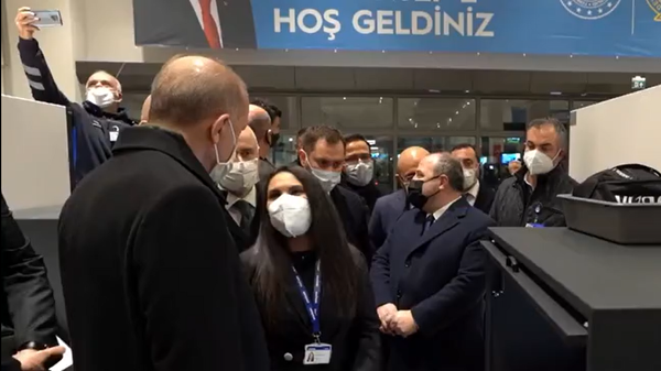Cumhurbaşkanı Erdoğan, ASELSAN üretimi X-ray cihazını inceledi - Sputnik Türkiye