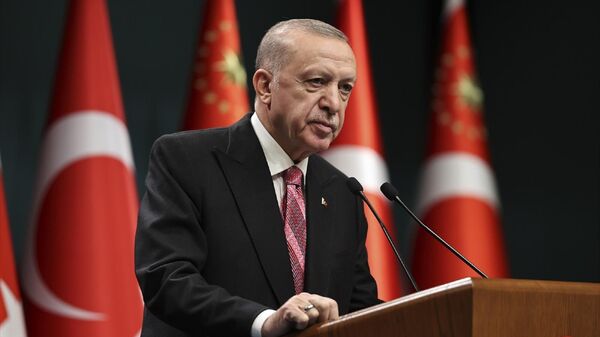 Türkiye Cumhurbaşkanı Recep Tayyip Erdoğan, Cumhurbaşkanlığı Kabine Toplantısı'nın ardından açıklamalarda bulundu.
 - Sputnik Türkiye