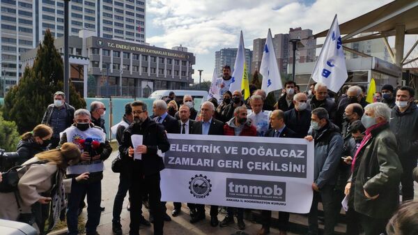 TMMOB'dan Enerji Bakanlığı önünde ‘zamlar geri alınsın’ eylemi  - Sputnik Türkiye