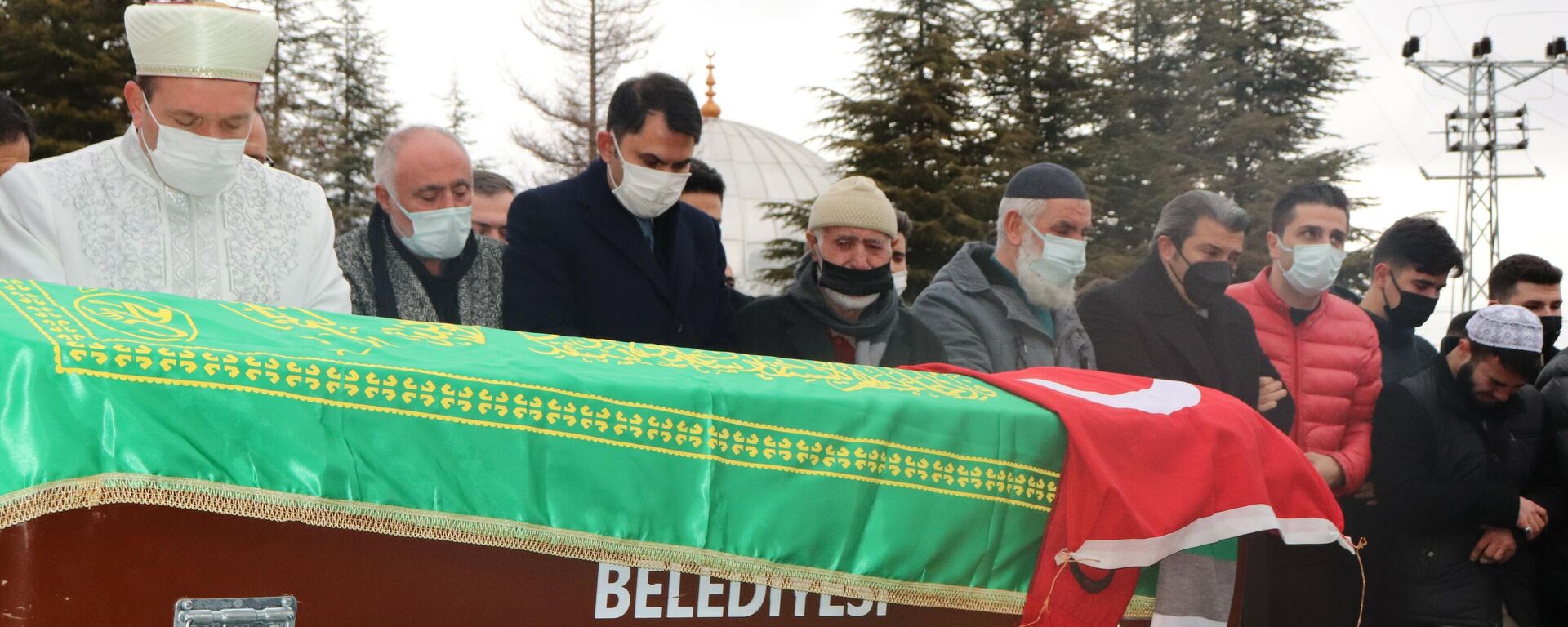 Ahmet Çalık, Ankara'da kılınan cenaze namazının ardından toprağa verildi. - Sputnik Türkiye, 1920, 11.01.2022