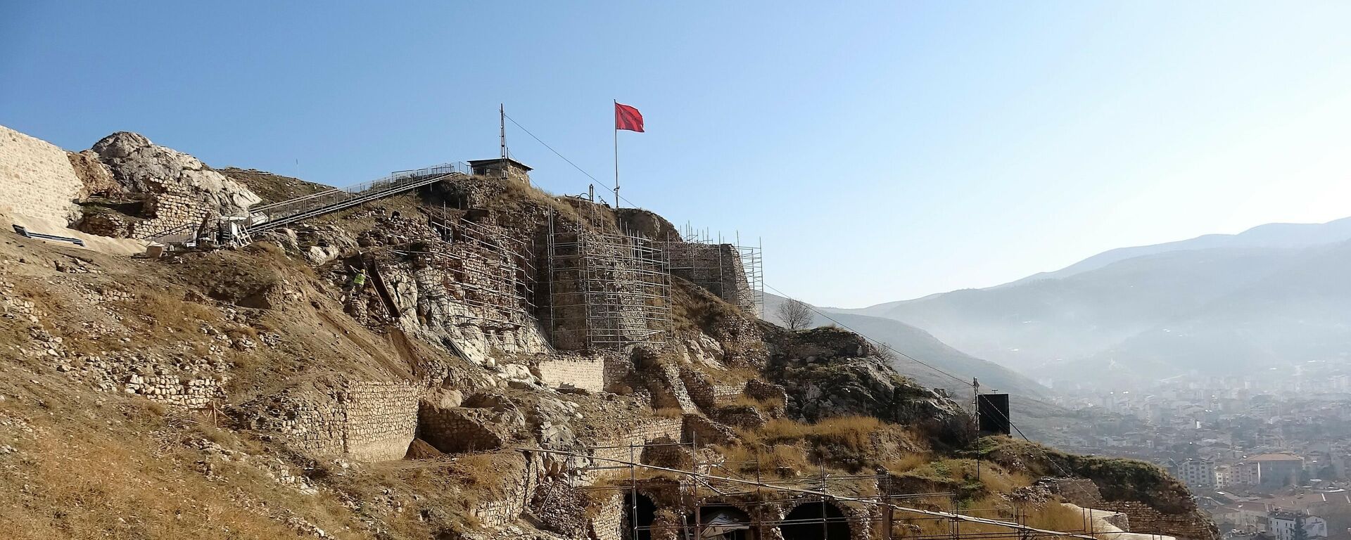Kont Drakula'nın Tokat'ta esir tutulduğu kale turizme kazandırılacak - Sputnik Türkiye, 1920, 20.01.2022