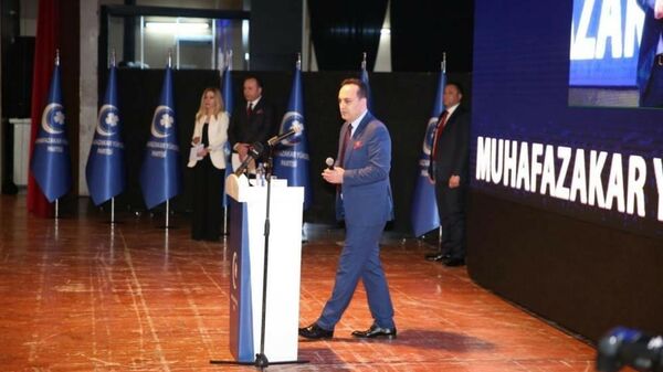 Muhafazakar Yükseliş Partisi Lideri Ahmet Reyiz Yılmaz - Sputnik Türkiye