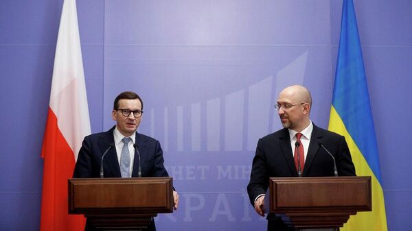 Polonya Başbakanı Mateusz Morawiecki ile Ukrayna Başbakanı Denis Şmıgal - Sputnik Türkiye