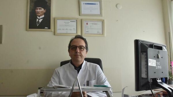 Sağlık Bakanlığı Koronavirüs Bilim Kurulu üyesi Prof. Dr. Alper Şener - Sputnik Türkiye