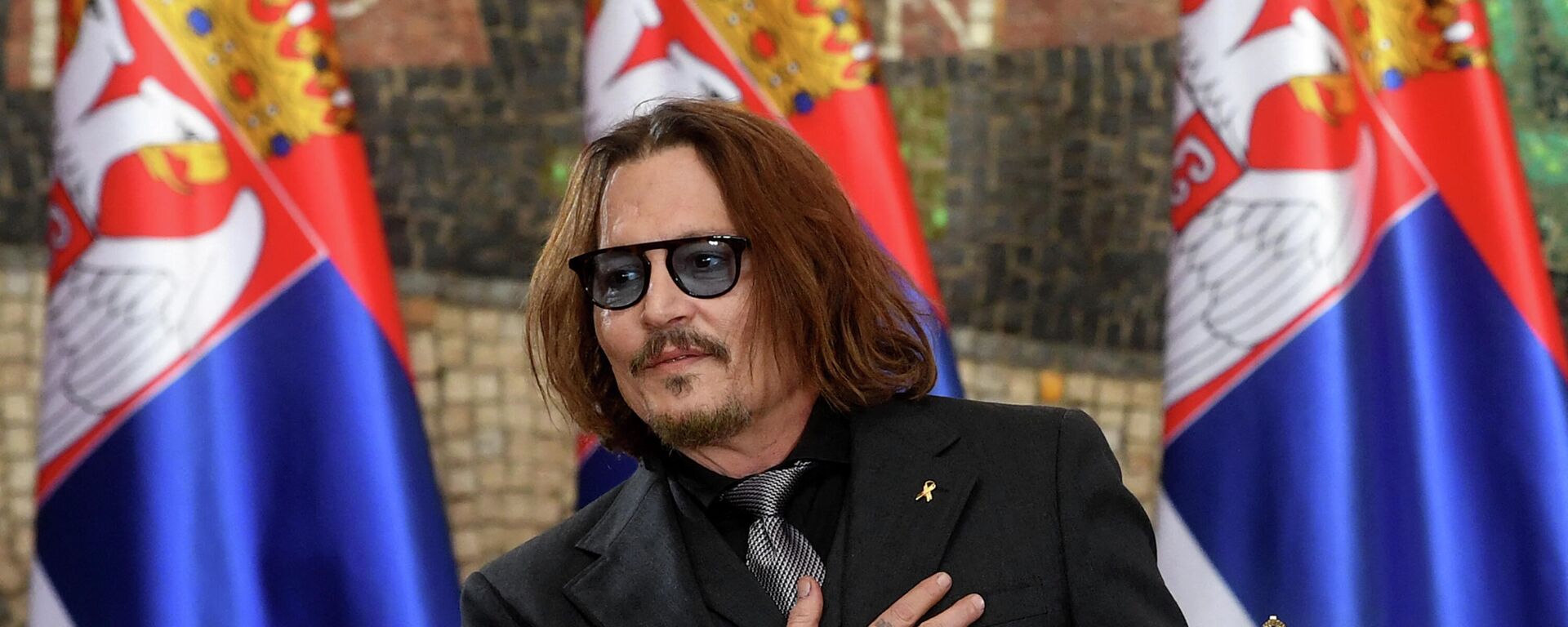 Johnny Depp'e Sırbistan'dan liyakat madalyası - Sputnik Türkiye, 1920, 16.02.2022