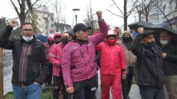 Yemeksepeti işçileri Almanya Başkonsolosluğu önünde eylem yaptı - Sputnik Türkiye
