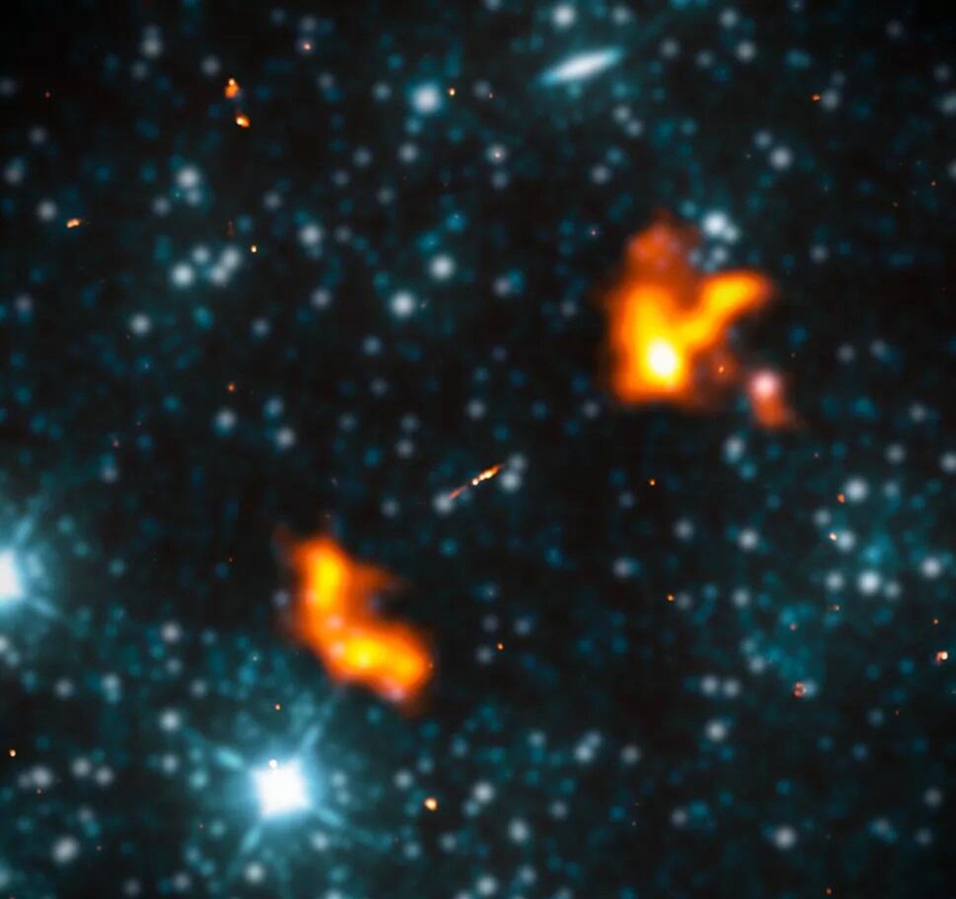 Samanyolu'nun 100 katı büyüklüğündeki galaksi Alcyoneus   - Sputnik Türkiye, 1920, 23.12.2022