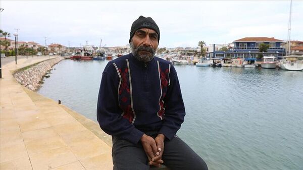 Yunan unsurlarınca ayağından vurulan balıkçı: Vurulduğumu gösterdiğim halde tekrar ateş ettiler - Sputnik Türkiye