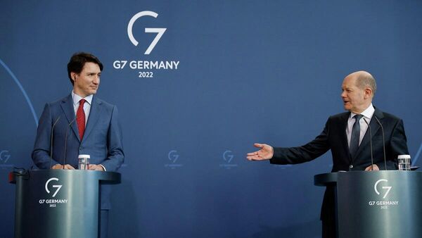 Almanya Başbakanı Olaf Scholz, Kanadalı mevkidaşı Justin Trudeau ile ortak basın toplantısı düzenledi. - Sputnik Türkiye