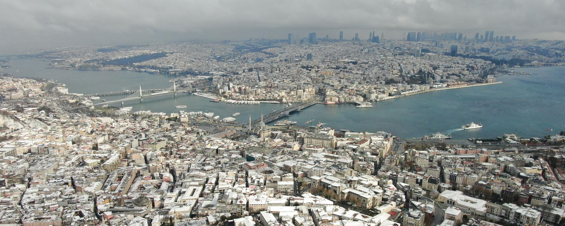 İstanbul'da beklenen kar yağışı etkili oluyor - Sputnik Türkiye, 1920, 10.03.2022