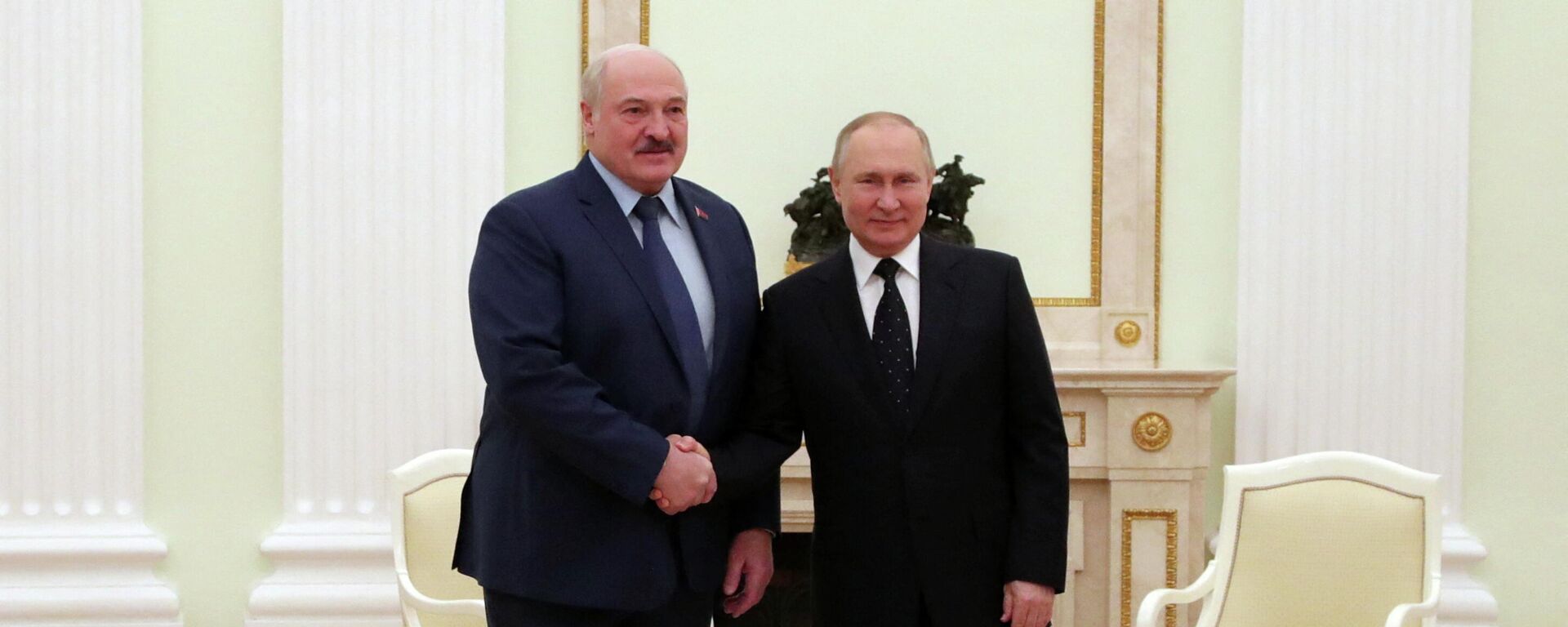 Aleksandr Lukaşenko- Vladimir Putin - Sputnik Türkiye, 1920, 15.03.2022