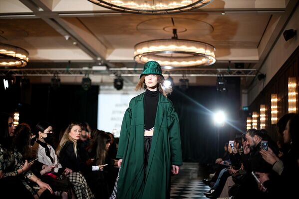 'Fashion Week İstanbul' başladı - Sputnik Türkiye