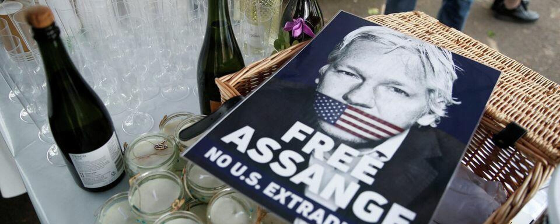 WikiLeaks'in kurucusu Assange, hapishanede evlendi   - Sputnik Türkiye, 1920, 24.03.2022