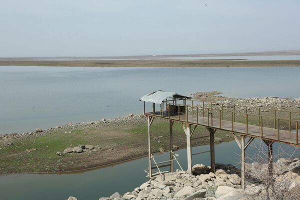 Geçtiğimiz gün aynı açıdan çekilen barajda su seviyesinin arttığı görülüyor. - Sputnik Türkiye