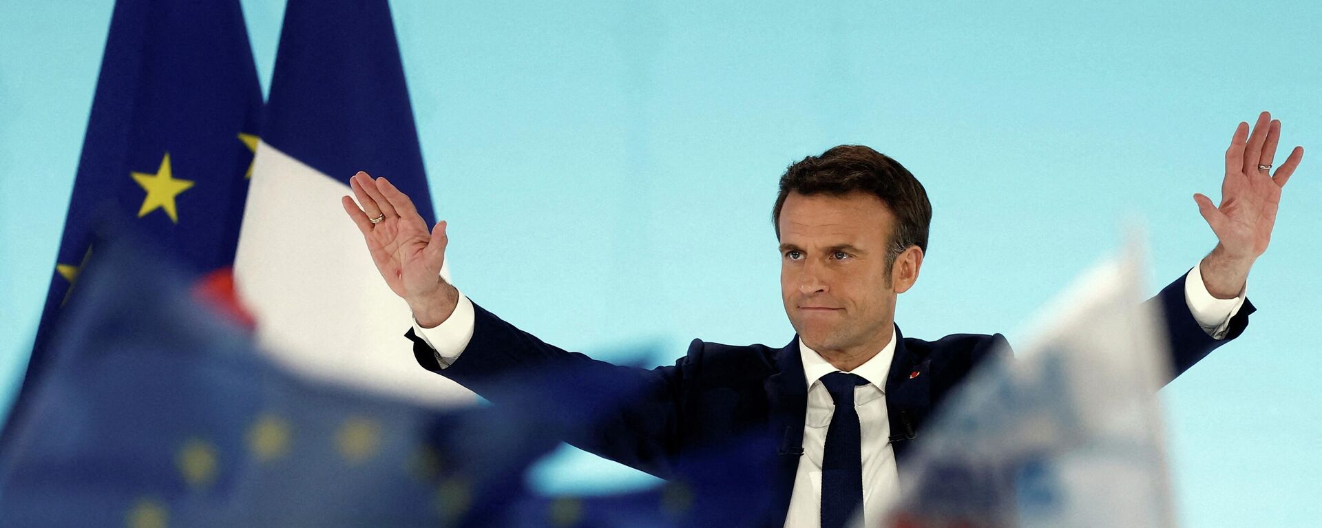 Fransa’da cumhurbaşkanlığı seçiminde ikinci turda yarışacak olan mevcut Cumhurbaşkanı Emmanuel Macron - Sputnik Türkiye, 1920, 11.04.2022