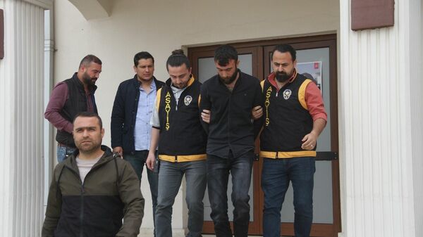 Muğla'nın Fethiye ilçesinde tartıştığı ev arkadaşını başına çekiçle vurarak öldüren şahıs tutuklandı - Sputnik Türkiye