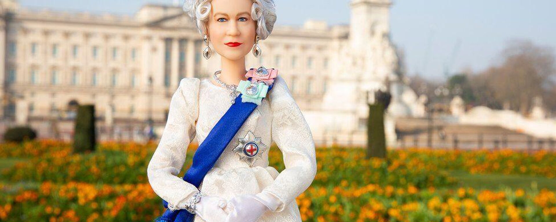 Kraliçe Elizabeth 96 yaşına girdi: Doğum gününe özel Barbie bebeği üretildi - Sputnik Türkiye, 1920, 21.04.2022