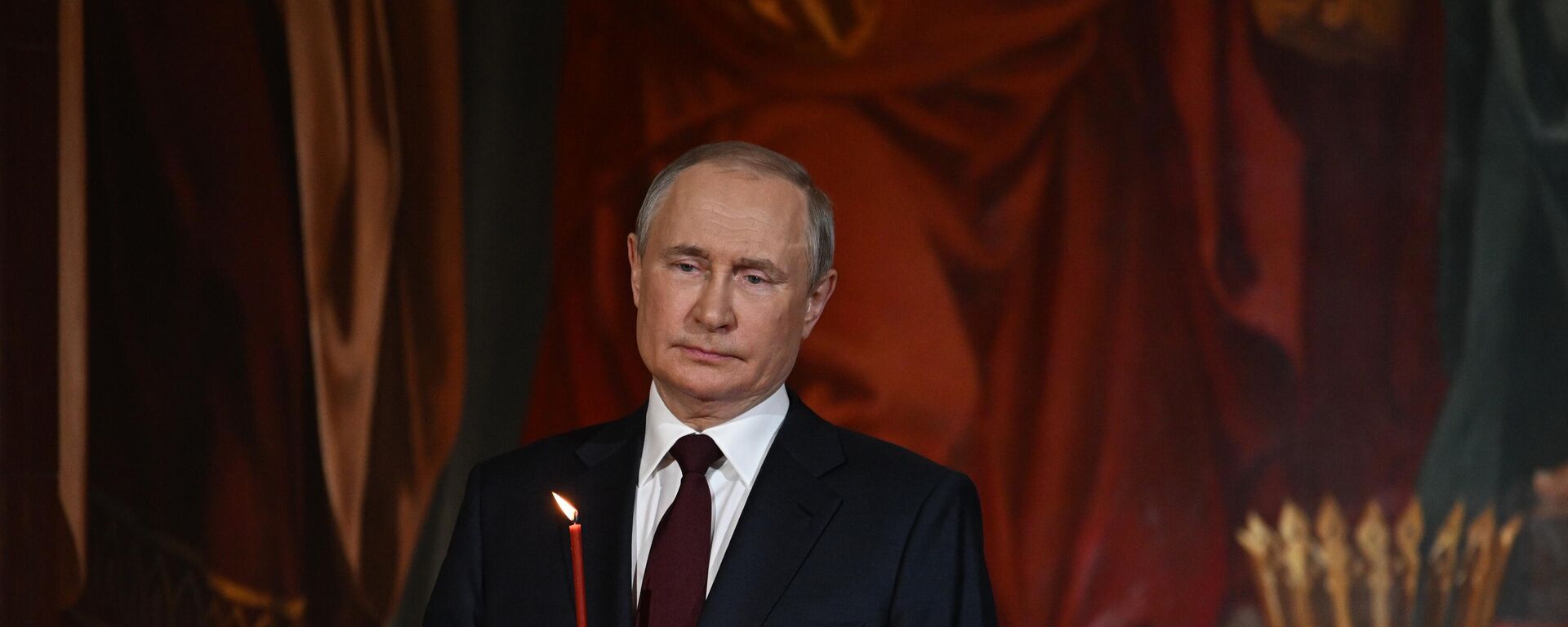 Rusya Devlet Başkanı Putin, başkent Moskova’da bulunan Kurtarıcı İsa Katedrali'ndeki Paskalya ayinine katıldı. - Sputnik Türkiye, 1920, 12.04.2026