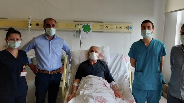 Öksürük şikayetiyle hastaneye gitti, akciğerine lades kemiği saplandığını öğrendi - Sputnik Türkiye