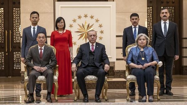 Büyükelçilerden Cumhurbaşkanı Erdoğan'a güven mektubu - Sputnik Türkiye