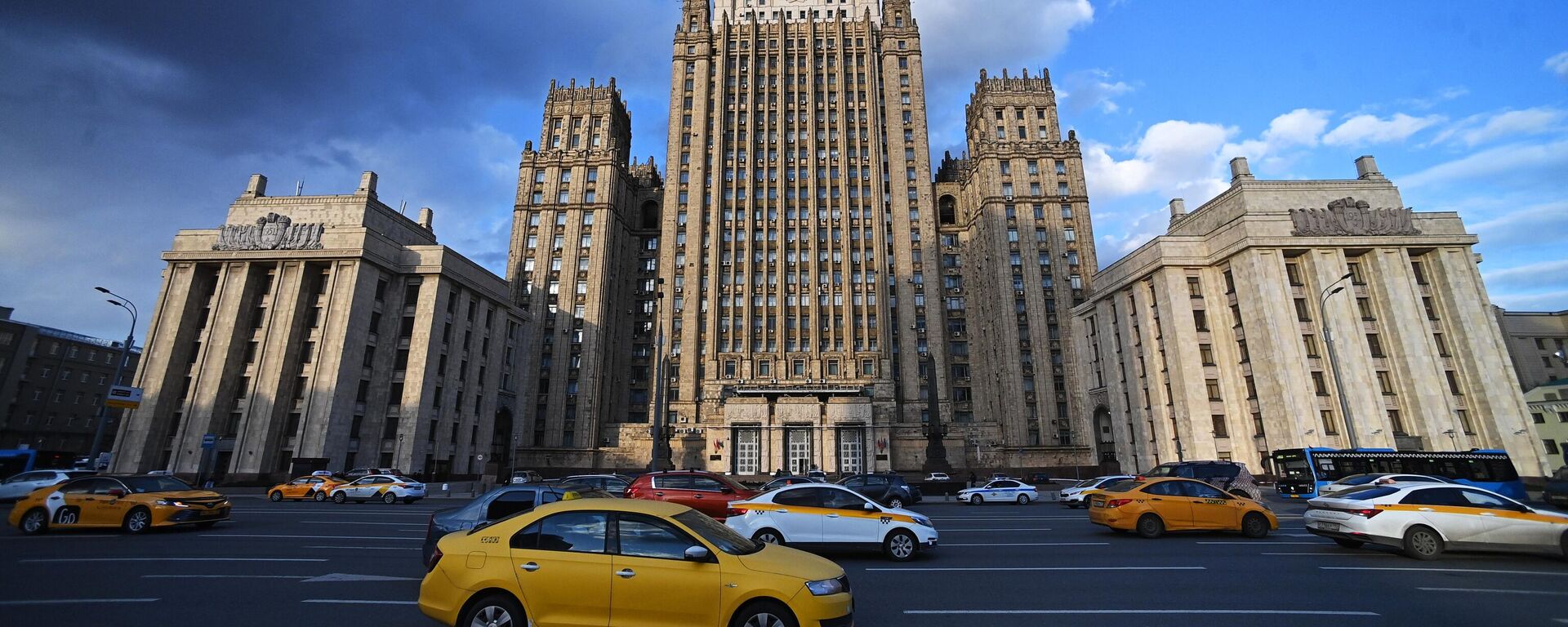 Rusya Federasyonu Dışişleri Bakanlığı'nın Moskova'daki binası. - Sputnik Türkiye, 1920, 07.05.2022
