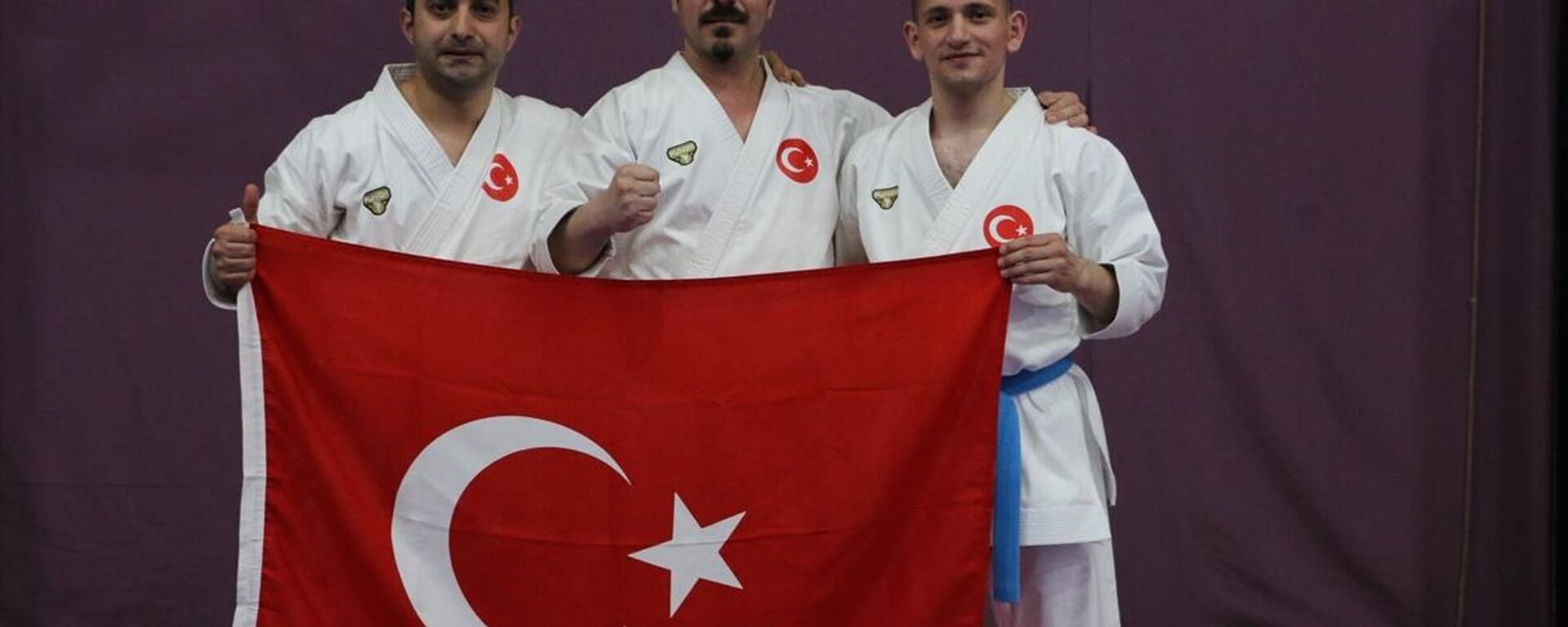 İşitme engelli karatecilerden altın madalya
 - Sputnik Türkiye, 1920, 03.05.2022