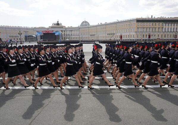 Генеральная репетиция военного парада Победы в Санкт-Петербурге - Sputnik Türkiye