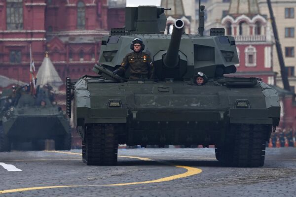 Moskova'daki Kızıl meydanda T-14 'Armata' tankları - Sputnik Türkiye