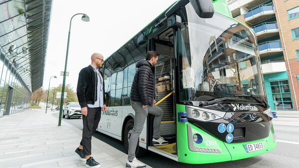 Türk şirketi Karsan'ın teknoloji partneri ADASTEC ile birlikte geliştirdiği seviye 4 otonom elektrikli otobüs - Sputnik Türkiye