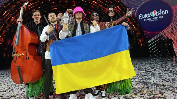 İtalya'da bu yıl 66'ıncısı düzenlenen Eurovision Şarkı Yarışması'nı Stefania adlı şarkısıyla Ukrayna'yı temsil eden Kaluş Orkestra grubu kazandı. - Sputnik Türkiye